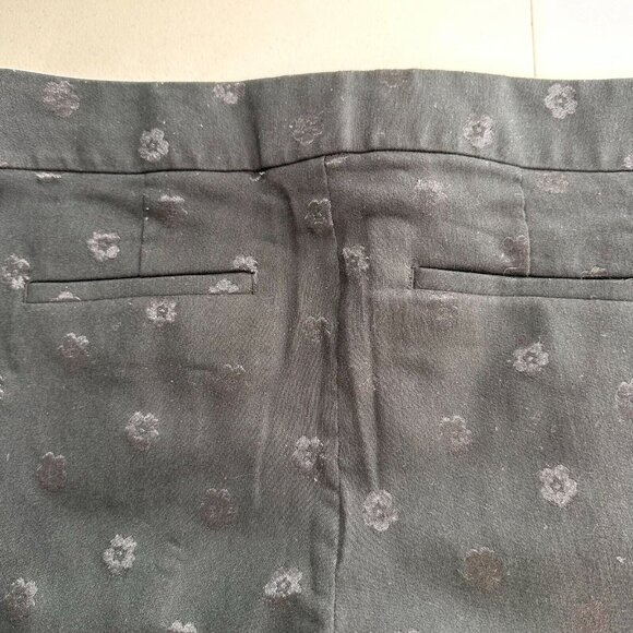 Loft Marisa Black Jacquard Ankle Pants Womens Size 6 Embroidered floral Office - Picture 8 of 12